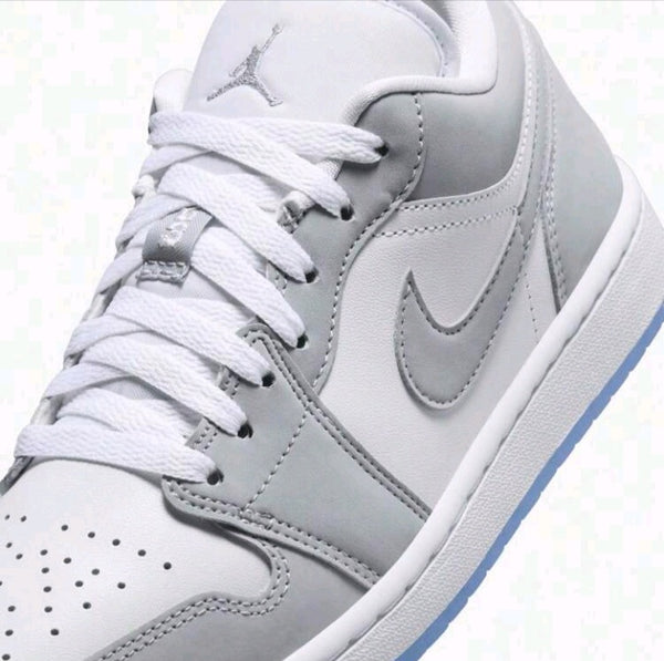 Air Jordan 1 Low 'White Wolf Grey'