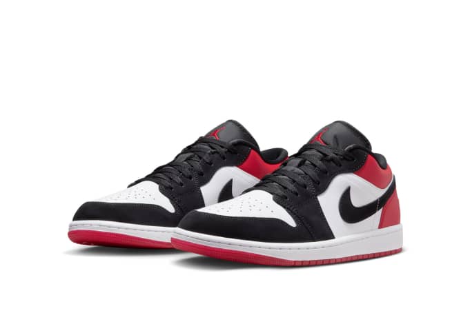 Air Jordan 1 Low Se 'Black Toe'